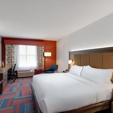Holiday Inn Express Cambridge By Ihg Экстерьер фото