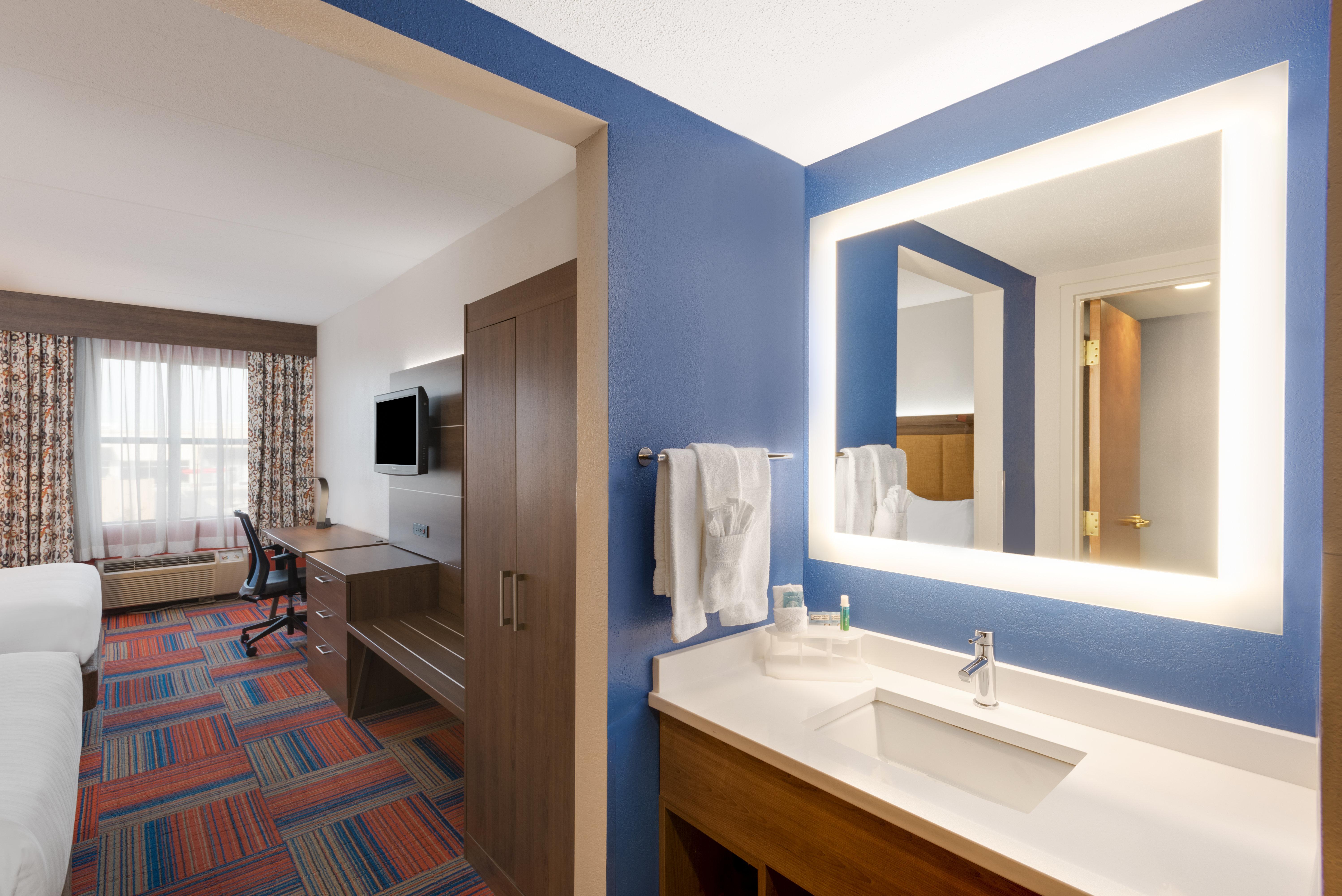 Holiday Inn Express Cambridge By Ihg Экстерьер фото