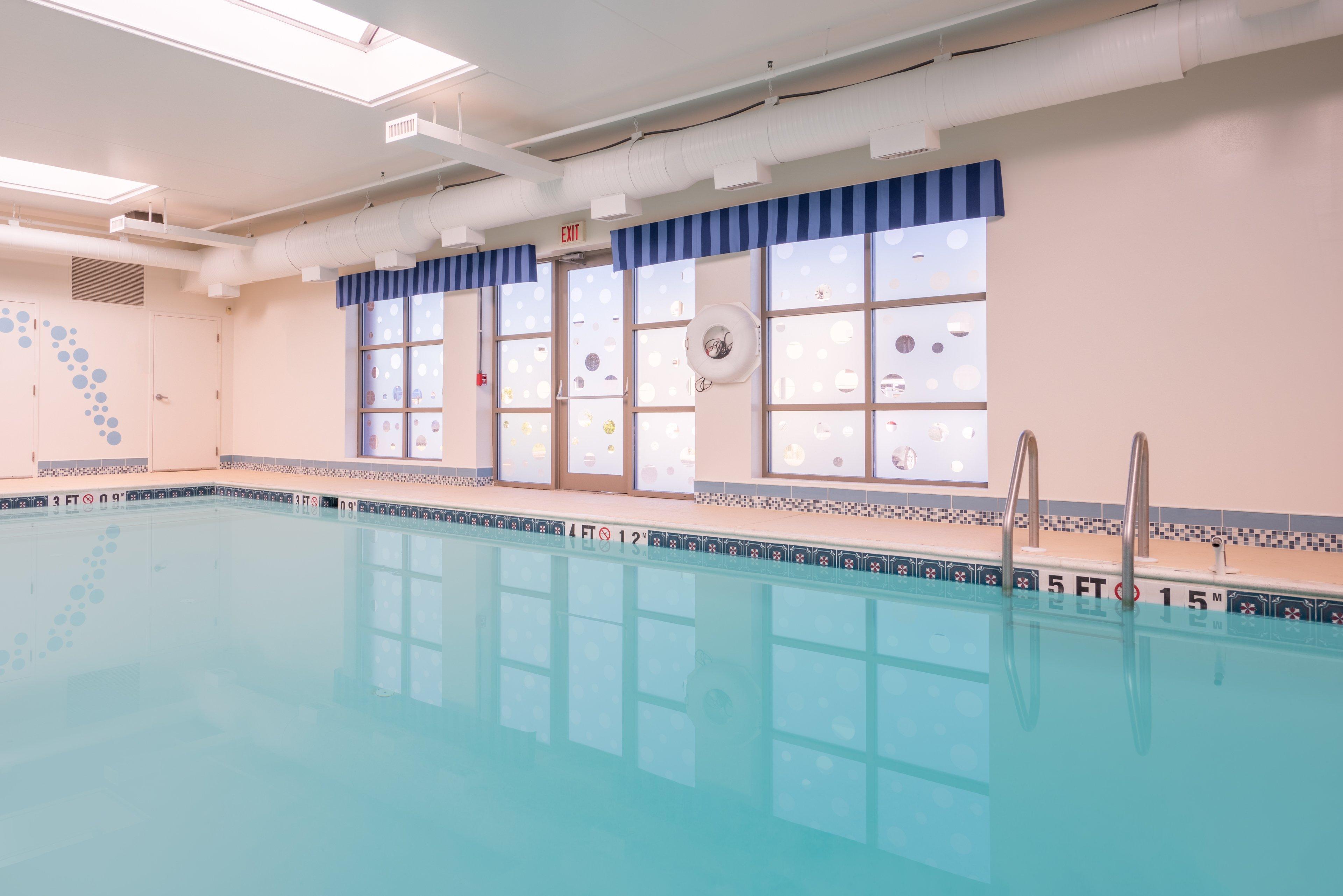 Holiday Inn Express Cambridge By Ihg Экстерьер фото