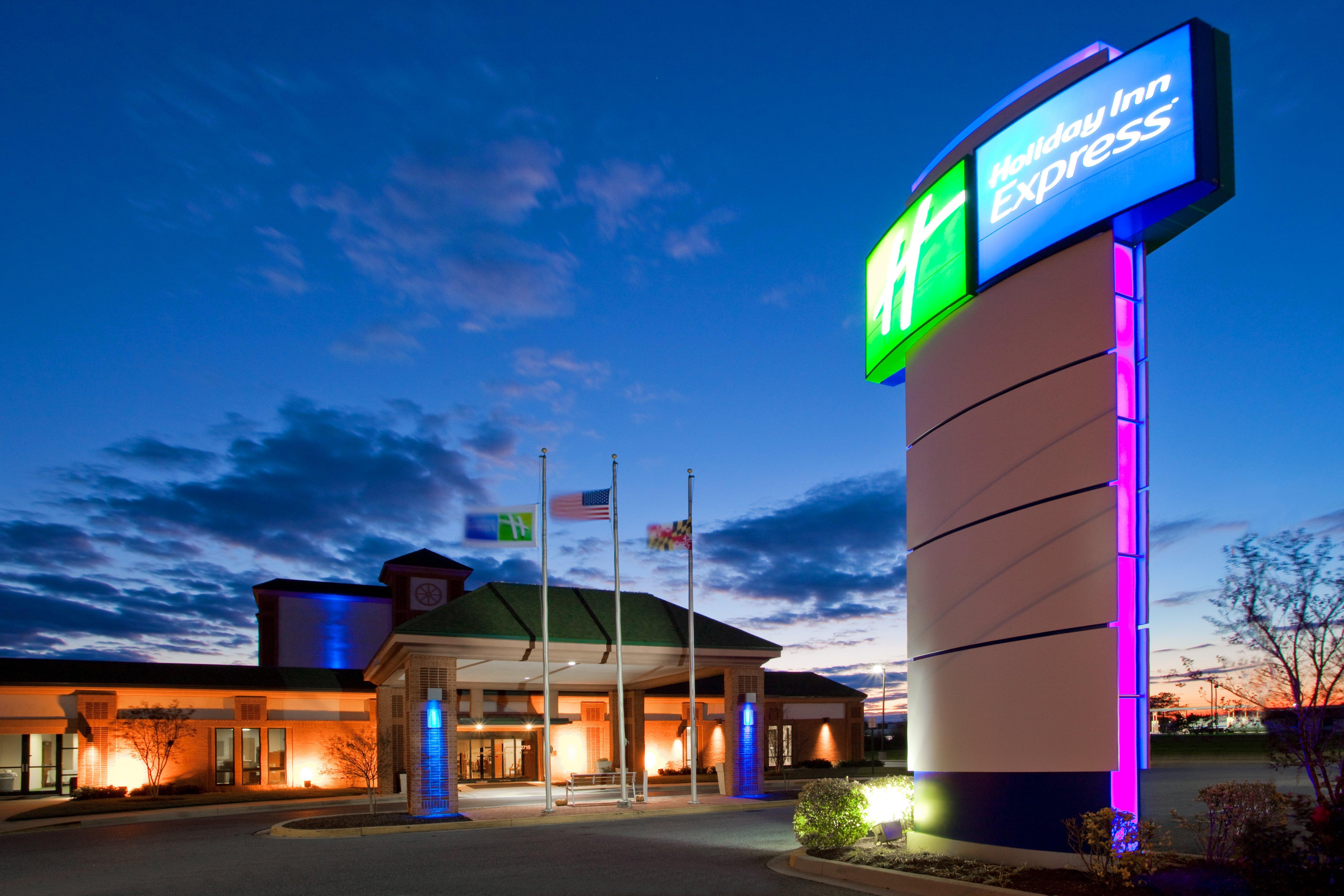 Holiday Inn Express Cambridge By Ihg Экстерьер фото